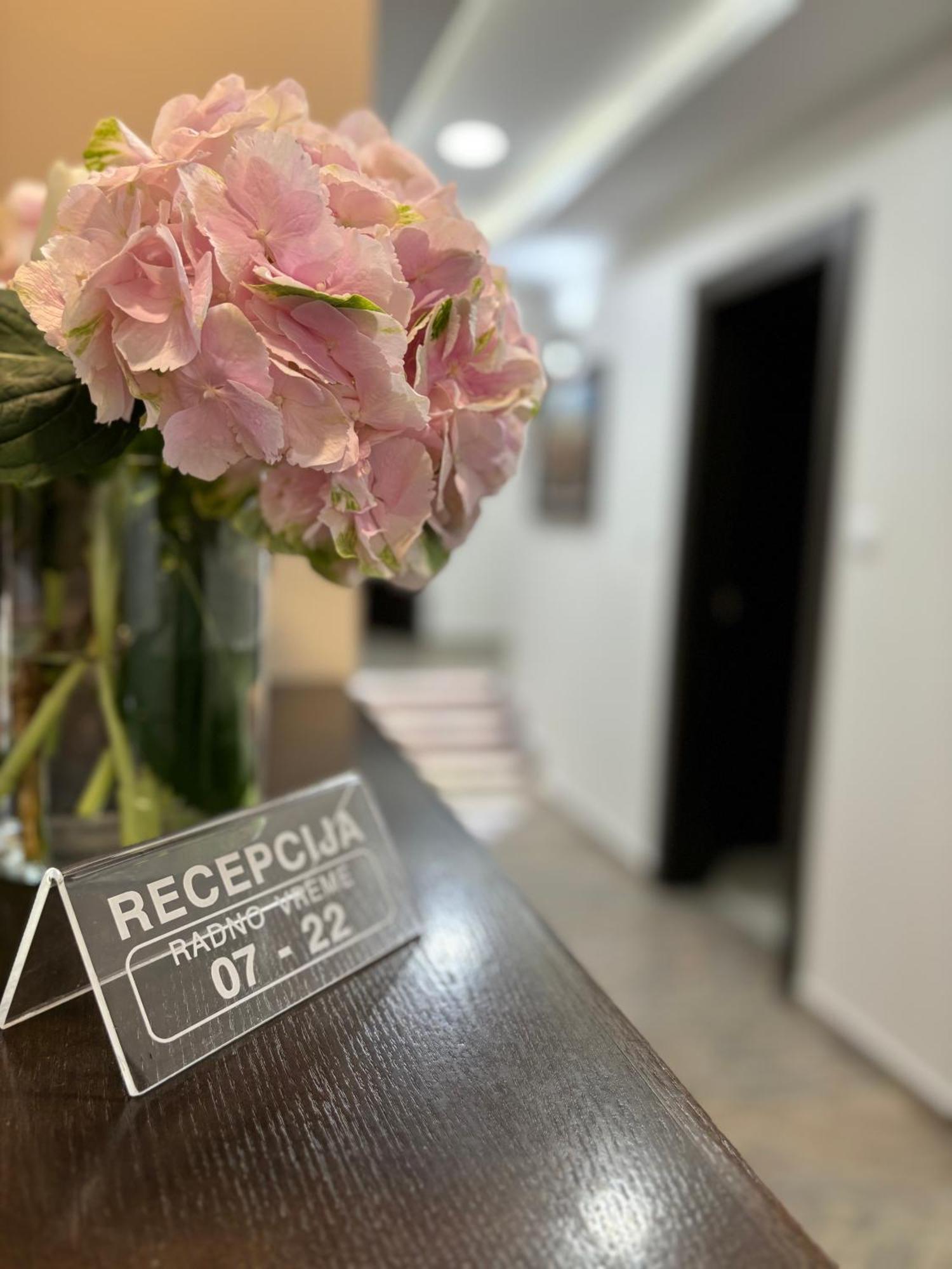 Atrium Bed & Breakfast Sremska Mitrovica Exterior photo