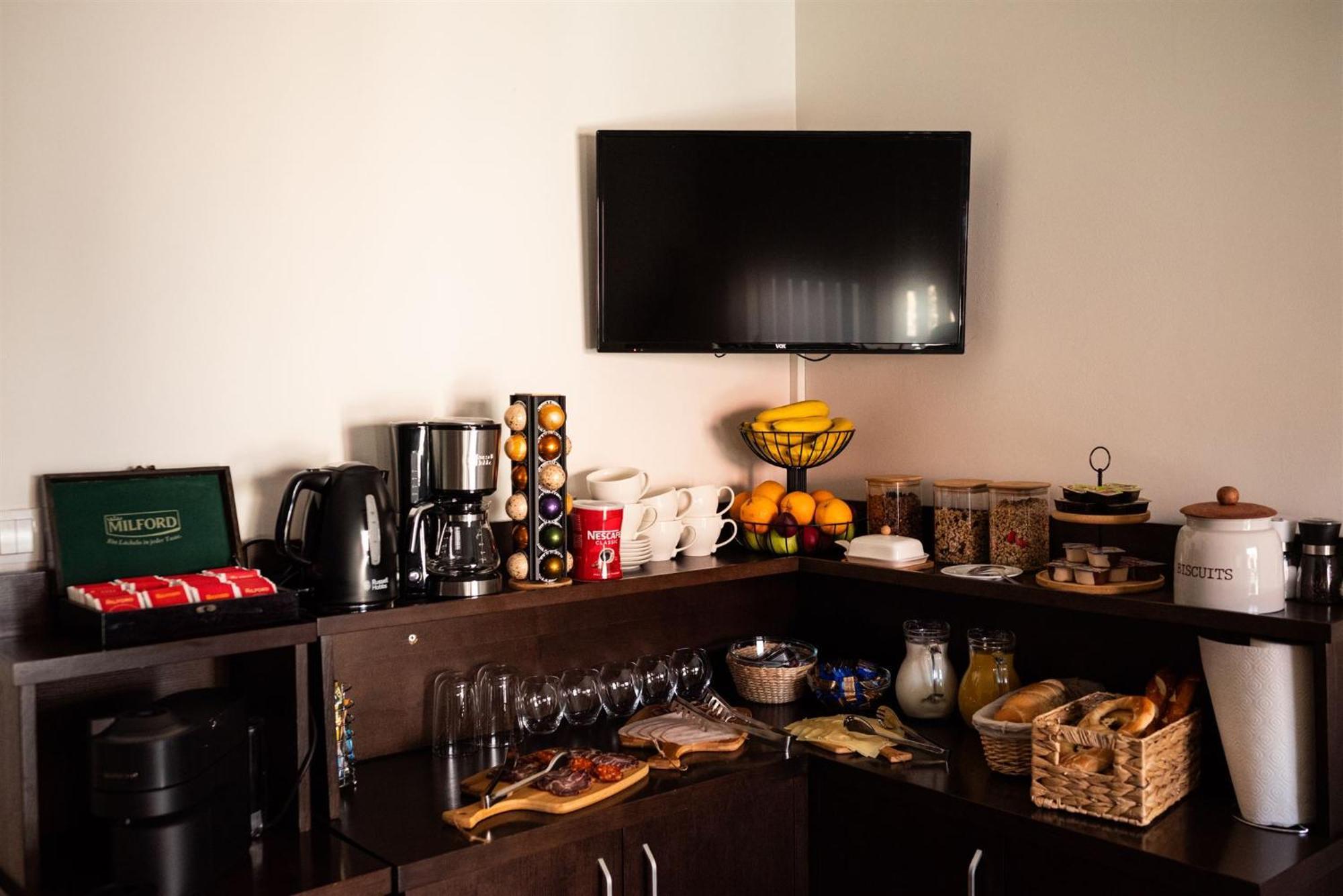 Atrium Bed & Breakfast Sremska Mitrovica Exterior photo