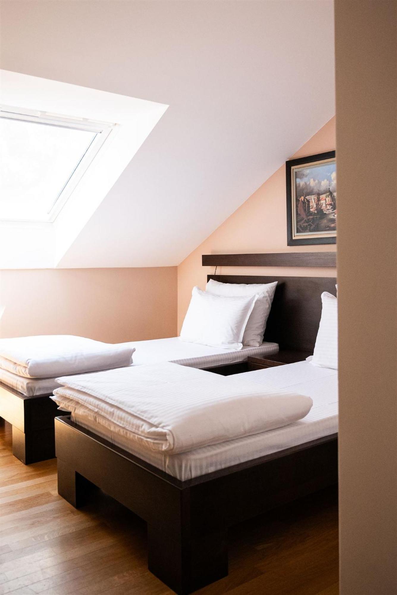Atrium Bed & Breakfast Sremska Mitrovica Exterior photo